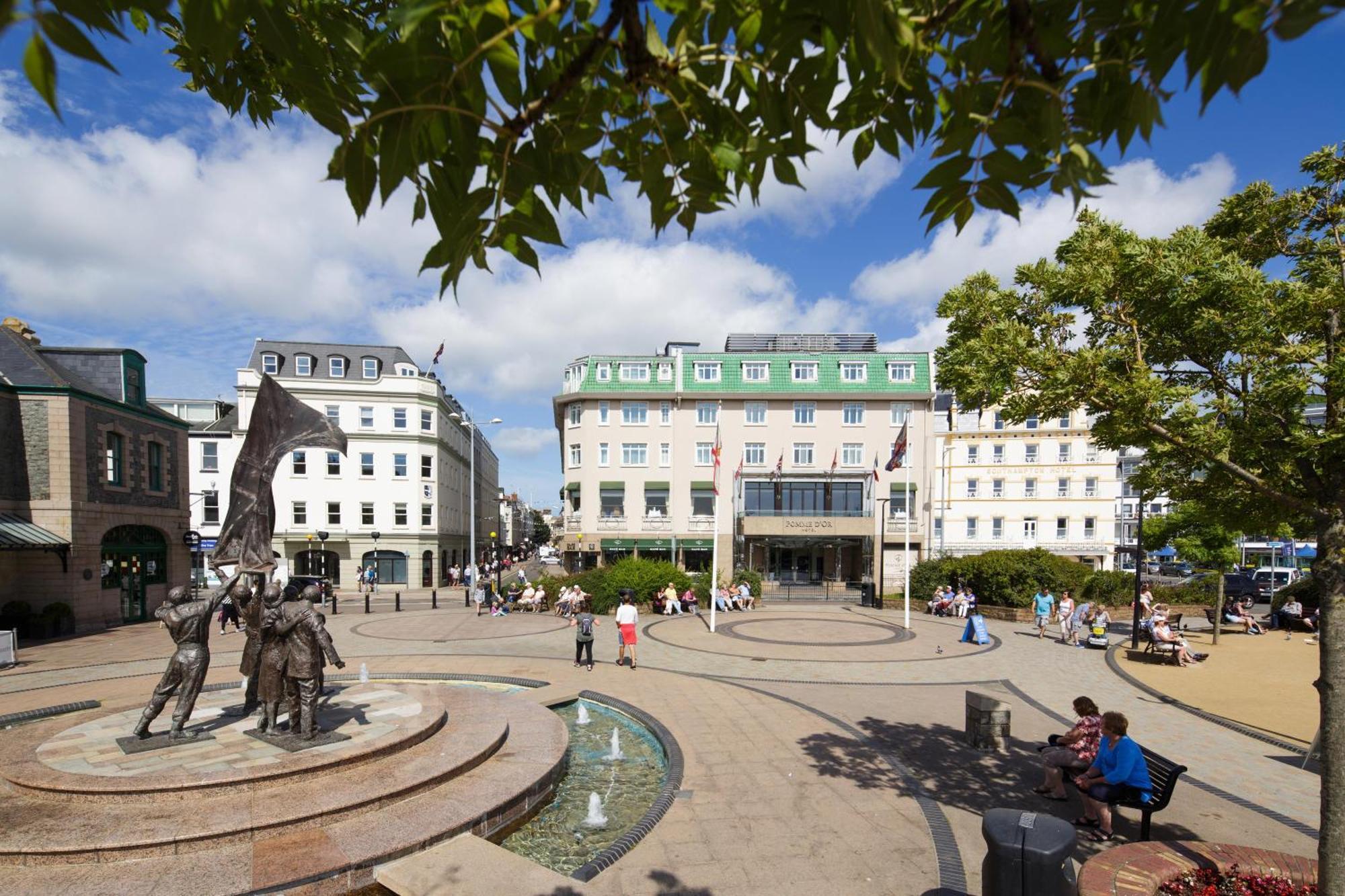 Pomme D'Or Hotel Saint Helier Jersey Exteriör bild